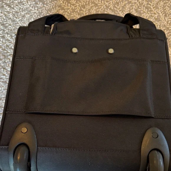 NWT Samsonite Black Ladies Travel Kit with Original Tags - Picture 7 of 9